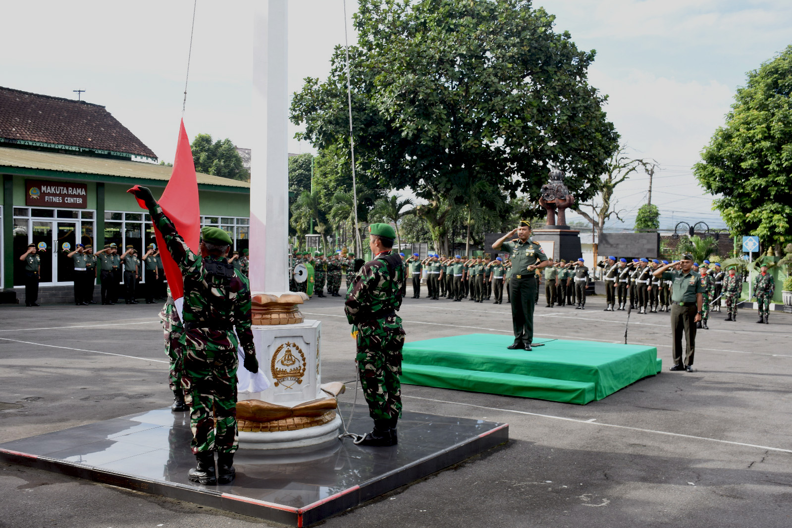 Danrem 073/Mkt Pimpin Upacara 17-an di Makorem